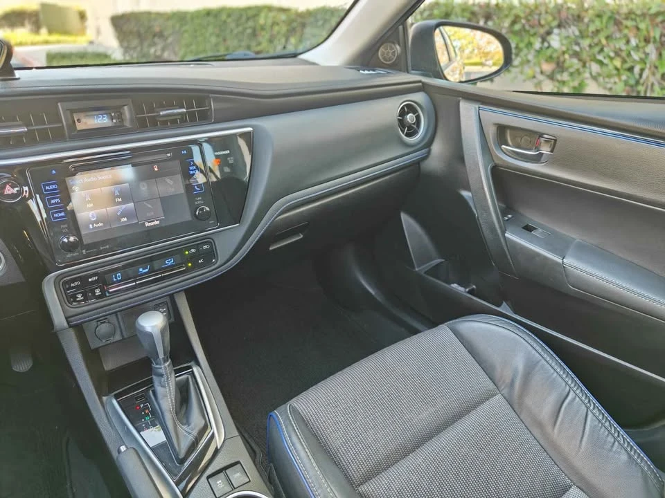2017 Toyota Corolla 11th Gen - Image 17 of 20