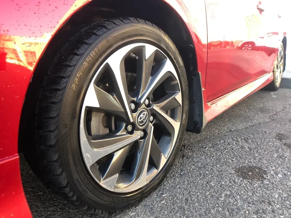 2017 Toyota Corolla 11th Gen - Image 9 of 14