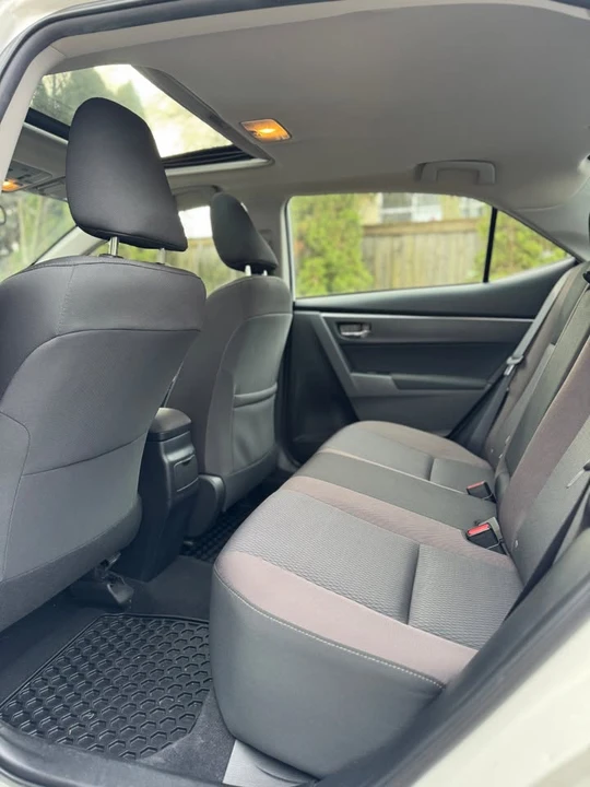 2017 Toyota Corolla 11th Gen - Image 8 of 17
