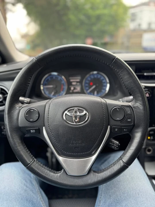 2017 Toyota Corolla 11th Gen - Image 11 of 17