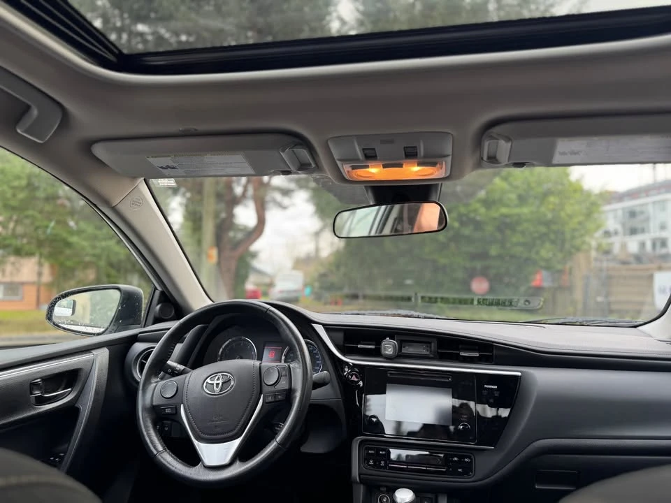 2017 Toyota Corolla 11th Gen - Image 9 of 17