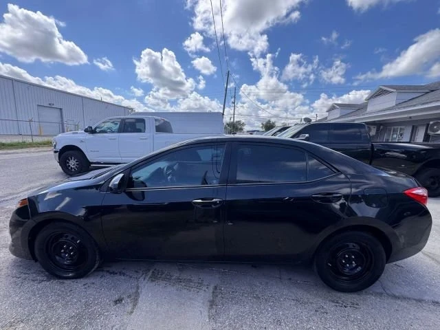 2017 Toyota Corolla 11th Gen - Image 8 of 13