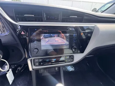 2017 Toyota Corolla 11th Gen - Image 2 of 13
