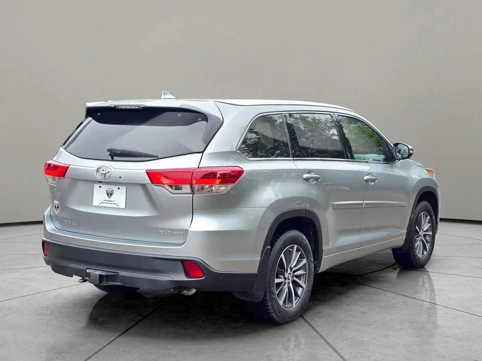 2017 Toyota Highlander - Image 5 of 20