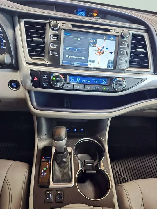 2017 Toyota Highlander - Image 19 of 20