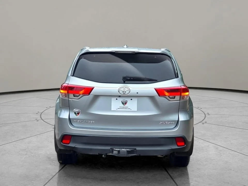 2017 Toyota Highlander - Image 4 of 20