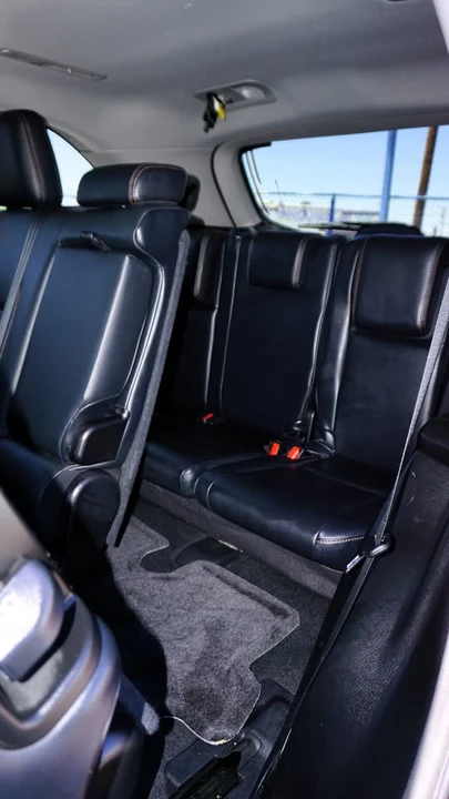 2017 Toyota Highlander - Image 7 of 20