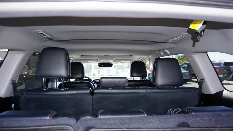 2017 Toyota Highlander - Image 13 of 20