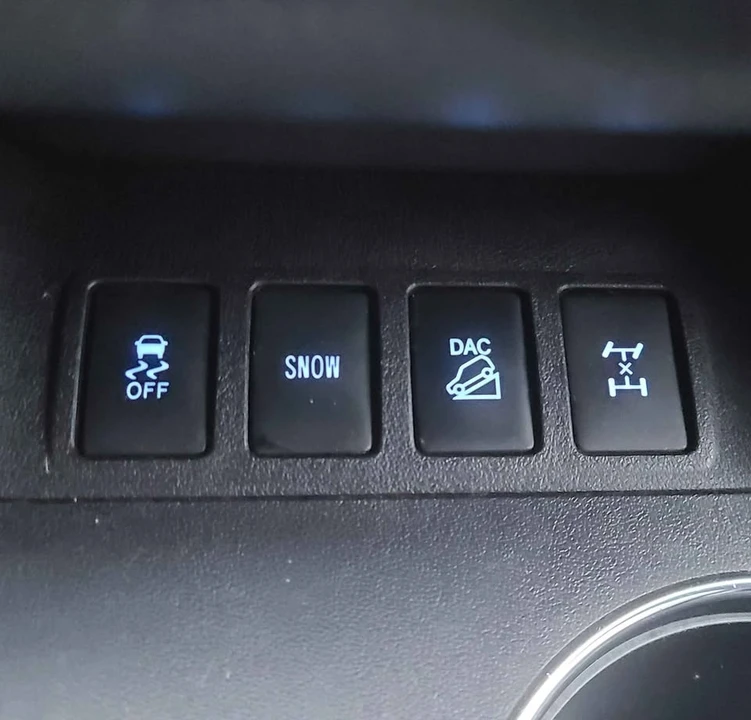 2017 Toyota Highlander - Image 10 of 13