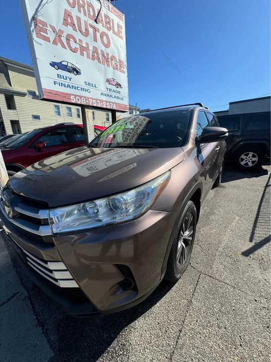2017 Toyota Highlander - Image 3 of 8