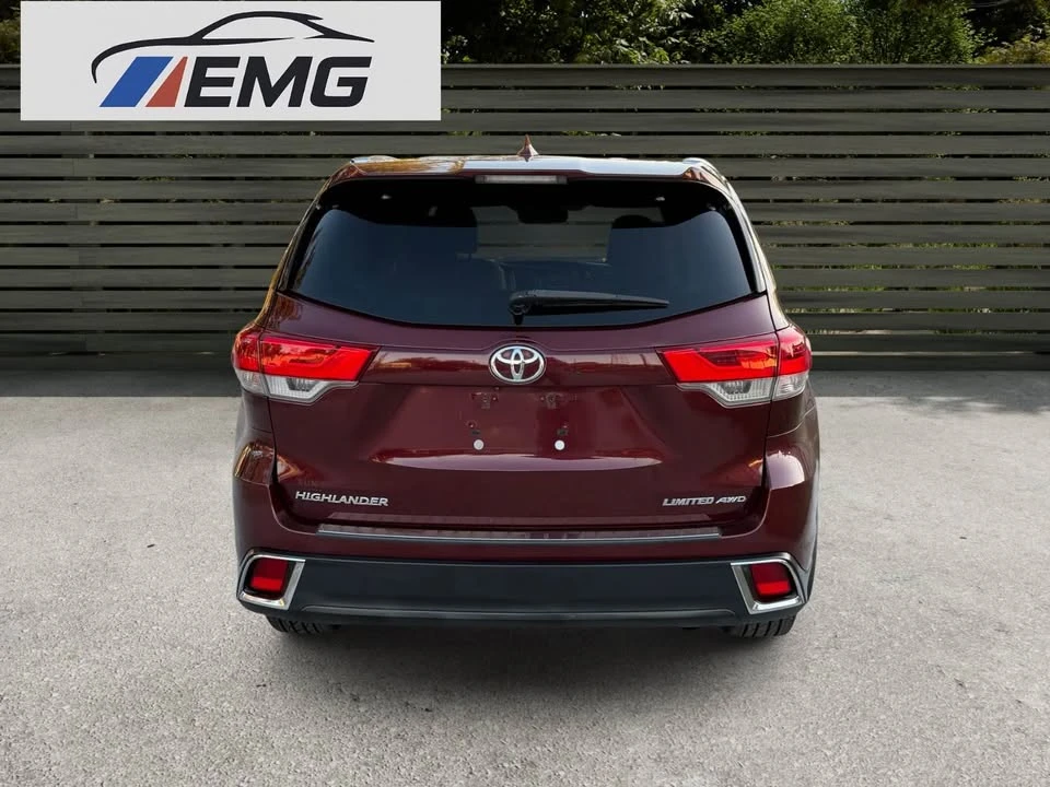 2017 Toyota Highlander - Image 11 of 16