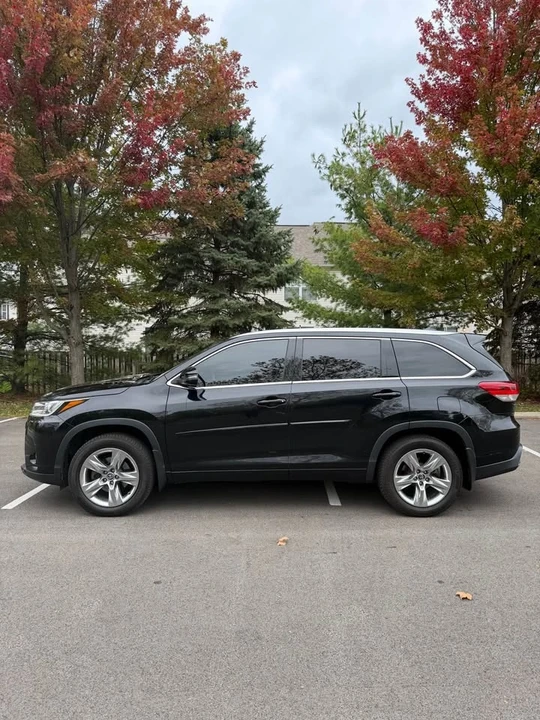 2017 Toyota Highlander - Image 5 of 12