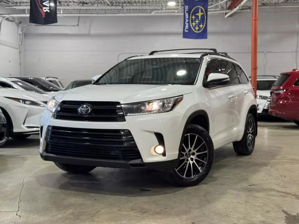 2017 Toyota Highlander - Image 2 of 20