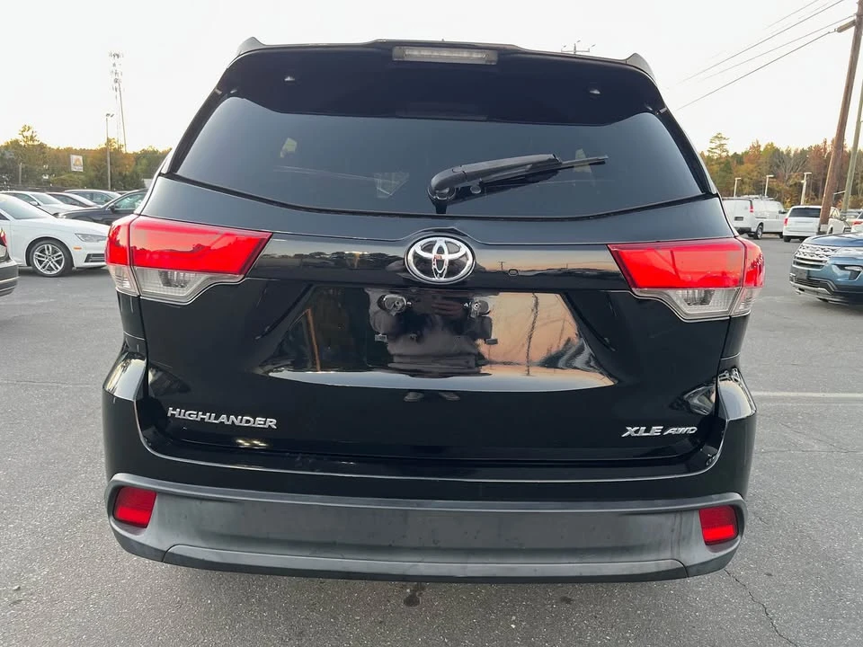 2017 Toyota Highlander - Image 4 of 14