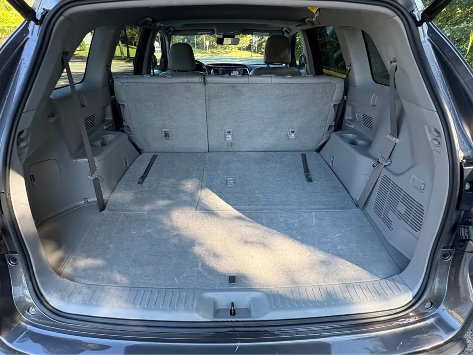 2017 Toyota Highlander - Image 13 of 20