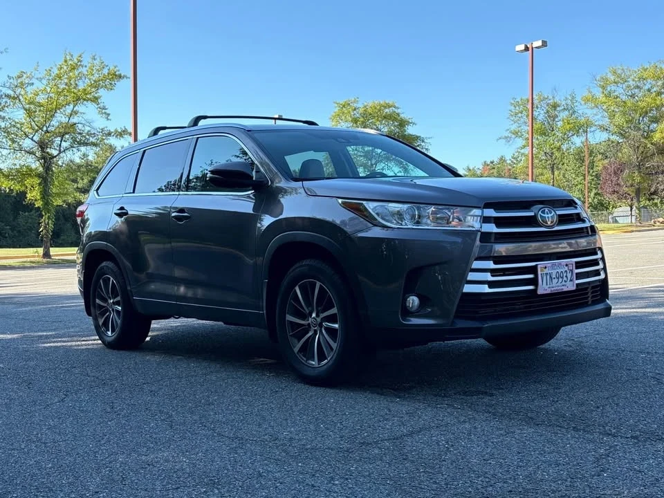 2017 Toyota Highlander - Image 6 of 20