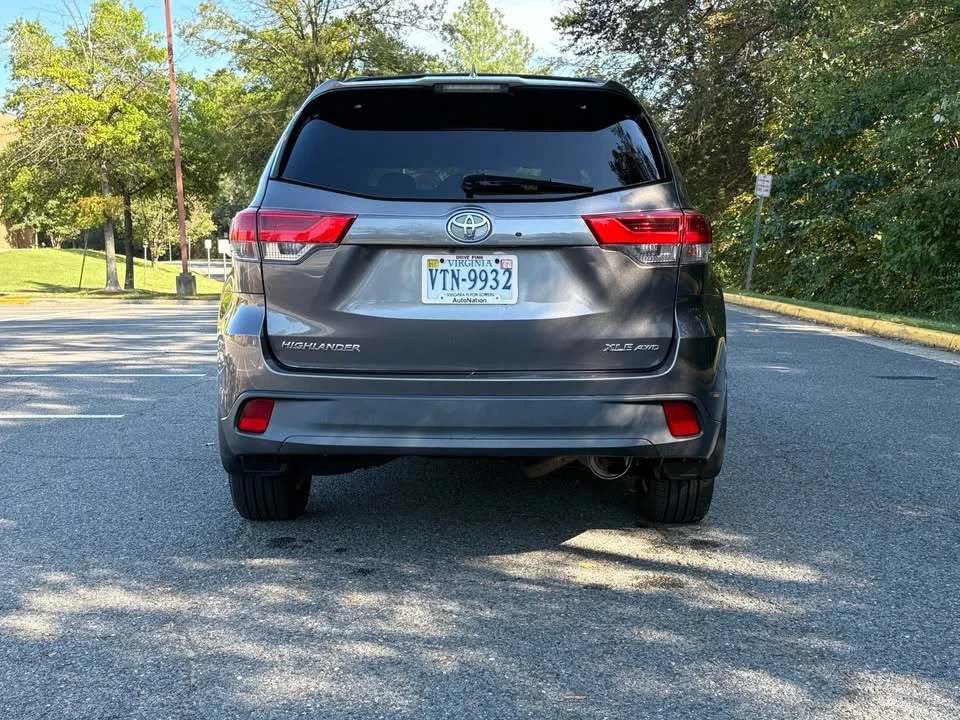 2017 Toyota Highlander - Image 3 of 20