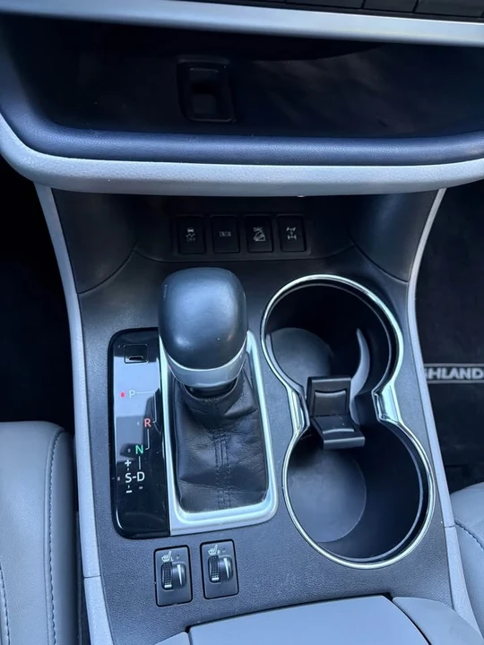 2017 Toyota Highlander - Image 20 of 20