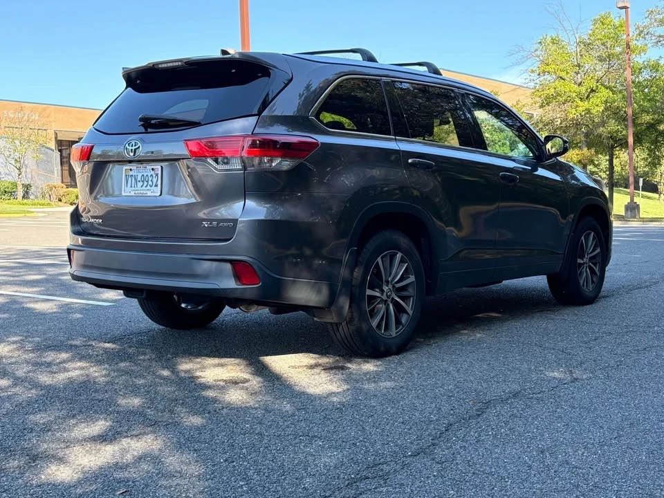 2017 Toyota Highlander - Image 4 of 20