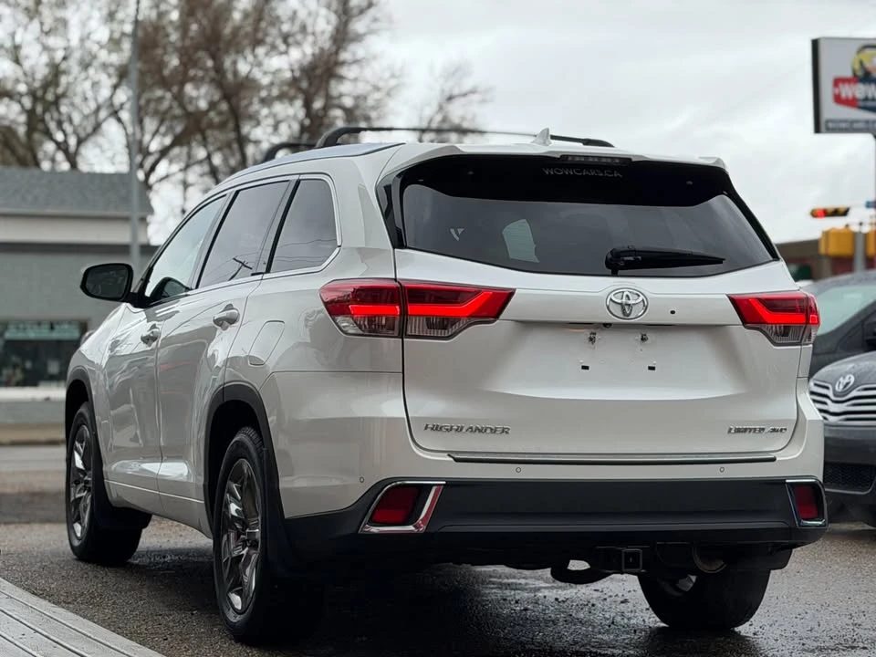 2017 Toyota Highlander - Image 7 of 20