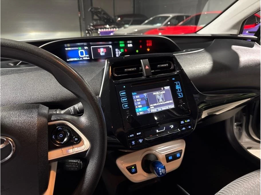 2017 Toyota Prius 4th Gen - Image 20 of 20