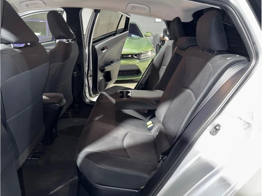 2017 Toyota Prius 4th Gen - Image 8 of 20
