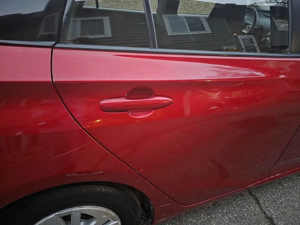 2017 Toyota Prius 4th Gen - Image 10 of 12