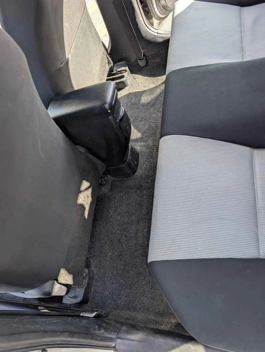 2017 Toyota Prius 4th Gen - Image 7 of 11