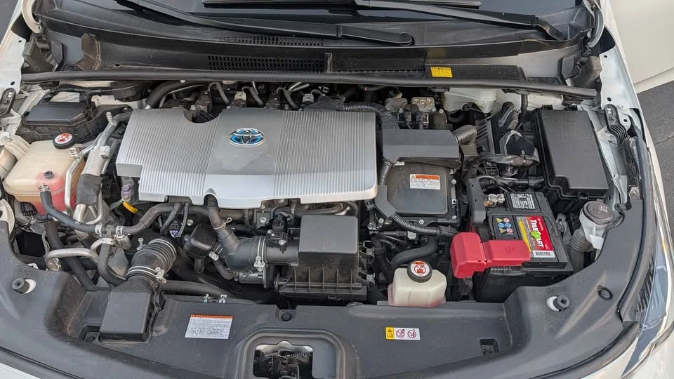 2017 Toyota Prius 4th Gen - Image 3 of 14