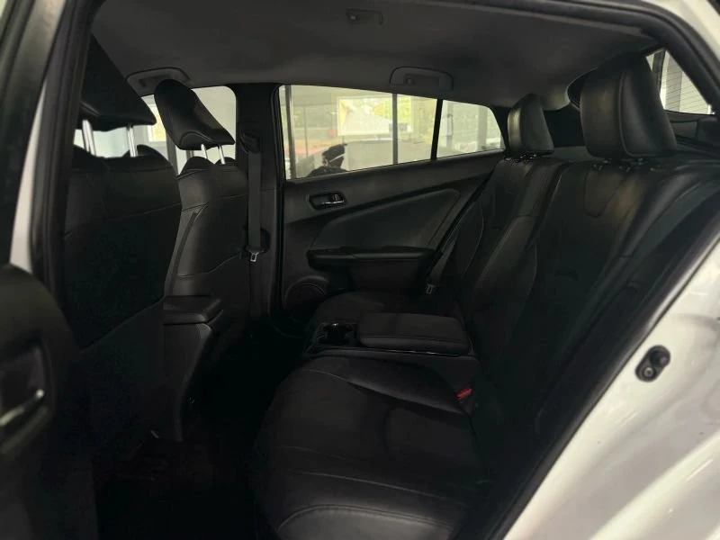 2017 Toyota Prius 4th Gen - Image 14 of 15