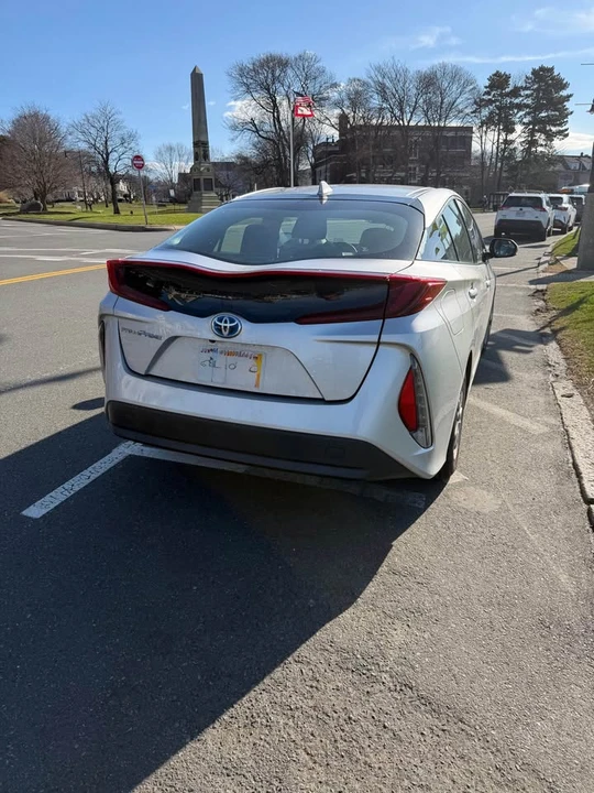 2017 Toyota Prius 4th Gen - Image 4 of 10