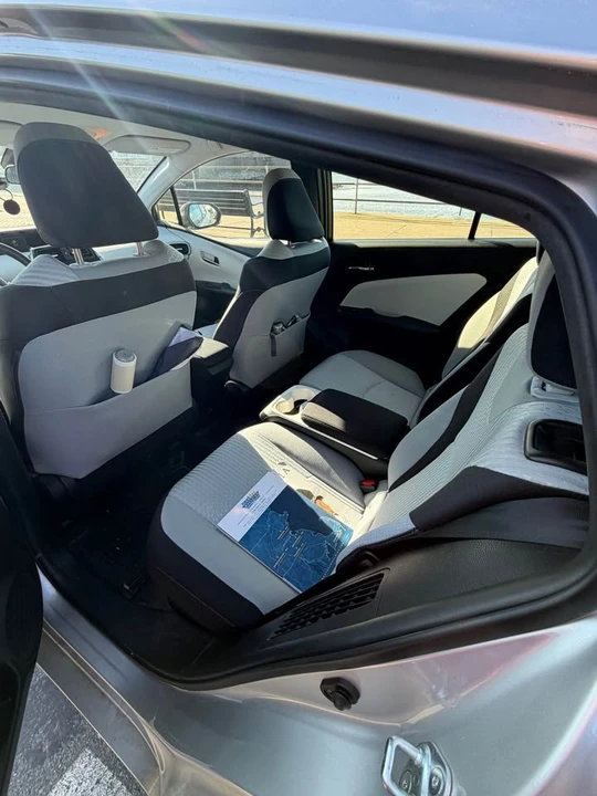 2017 Toyota Prius 4th Gen - Image 6 of 10