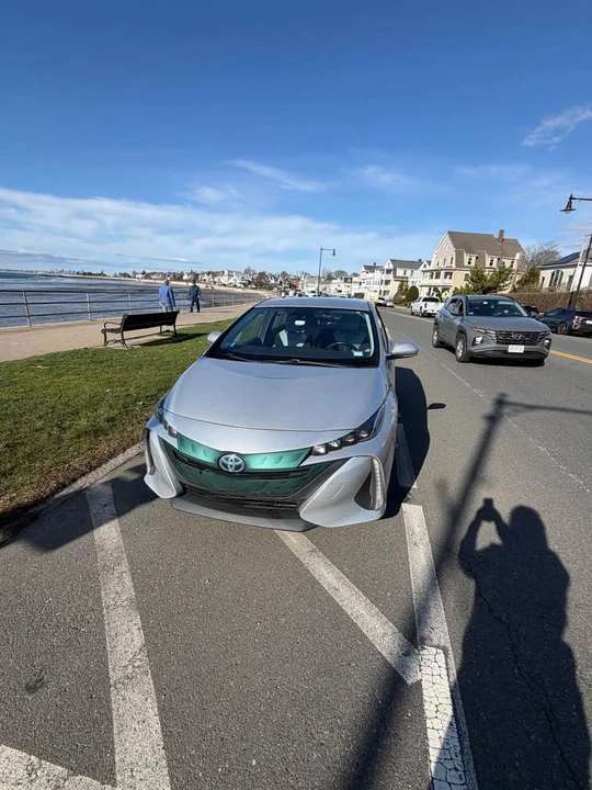 2017 Toyota Prius 4th Gen - Image 3 of 10