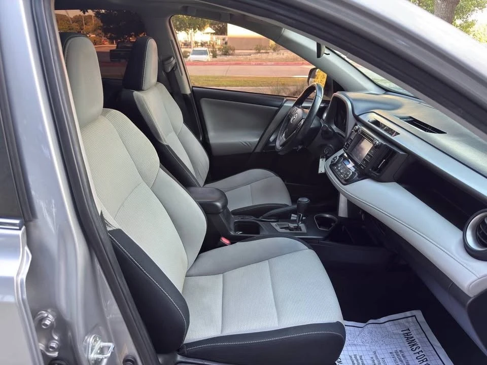 2017 Toyota RAV4 4th Gen - Image 14 of 19