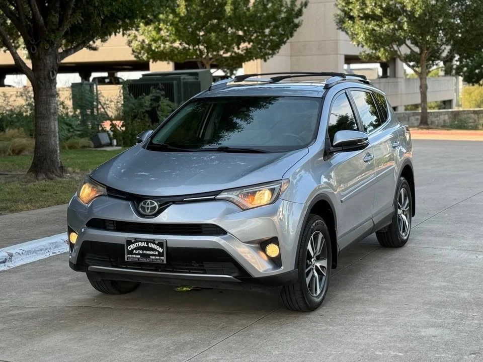 2017 Toyota RAV4 4th Gen - Image 3 of 19
