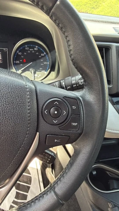 2017 Toyota RAV4 4th Gen - Image 16 of 20