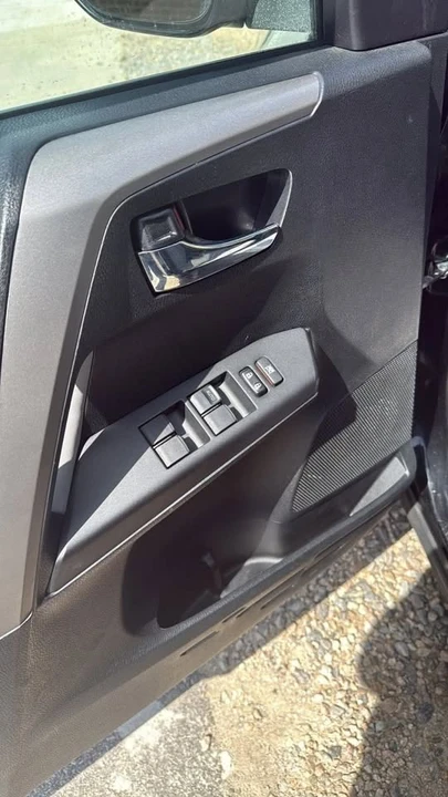2017 Toyota RAV4 4th Gen - Image 12 of 20