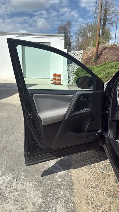 2017 Toyota RAV4 4th Gen - Image 10 of 20