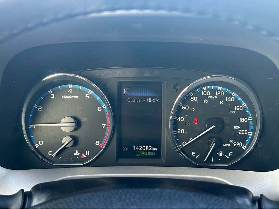 2017 Toyota RAV4 4th Gen - Image 12 of 19