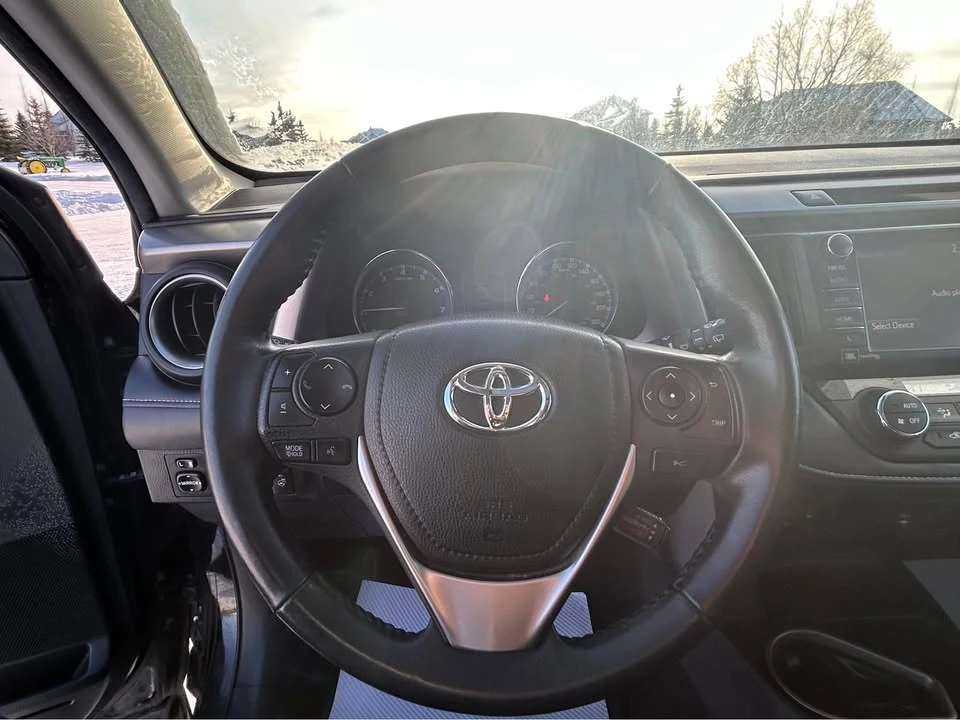 2017 Toyota RAV4 4th Gen - Image 11 of 19