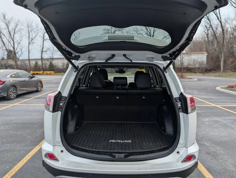 2017 Toyota RAV4 4th Gen - Image 9 of 18