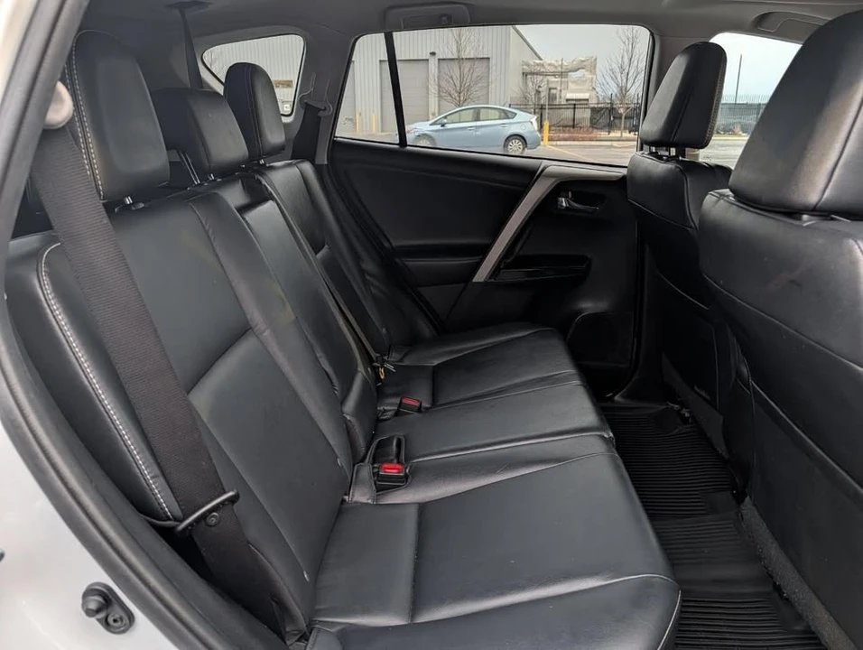 2017 Toyota RAV4 4th Gen - Image 10 of 18