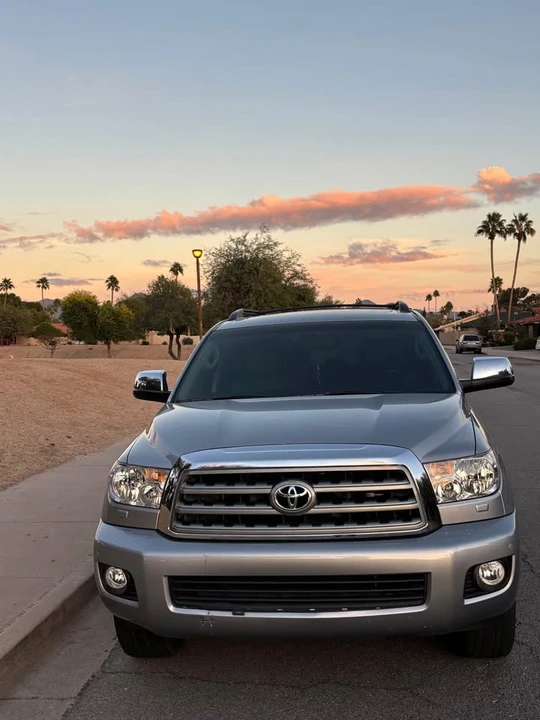 2017 Toyota Sequoia 2nd Gen - Image 2 of 13