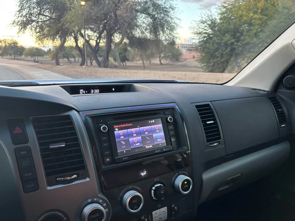 2017 Toyota Sequoia 2nd Gen - Image 7 of 13