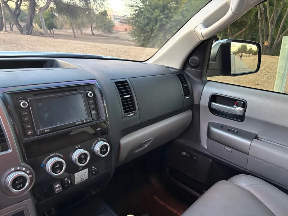 2017 Toyota Sequoia 2nd Gen - Image 12 of 13