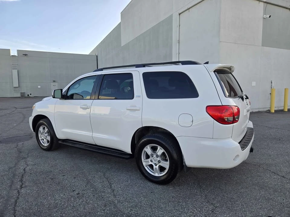 2017 Toyota Sequoia 2nd Gen - Image 4 of 13