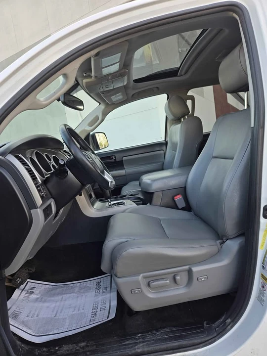 2017 Toyota Sequoia 2nd Gen - Image 7 of 13