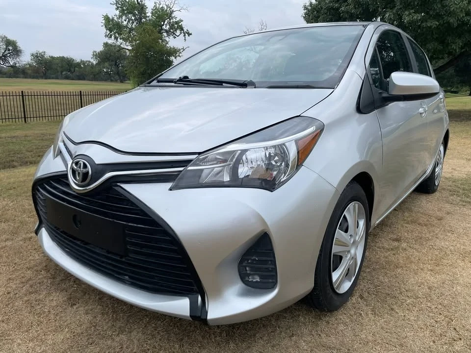 2017 Toyota Yaris - Image 7 of 20