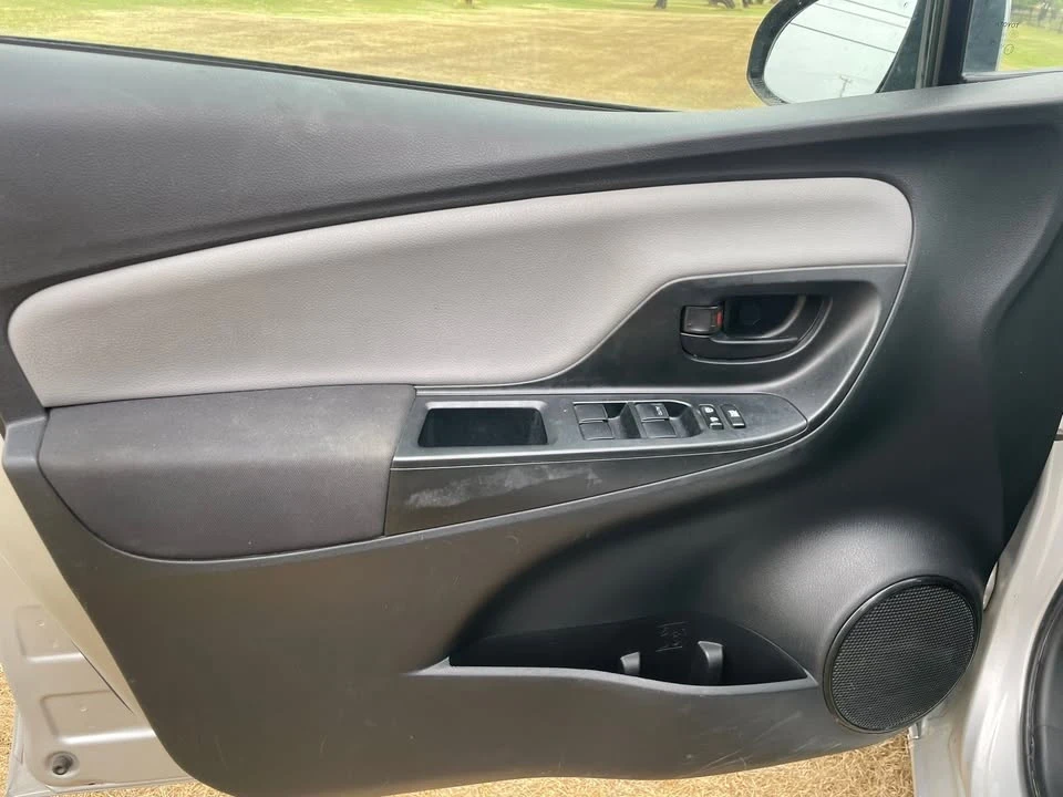 2017 Toyota Yaris - Image 10 of 20