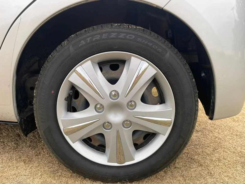 2017 Toyota Yaris - Image 17 of 20